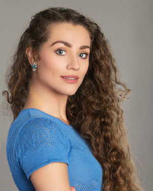 КАРАНДЄЄВА Олена