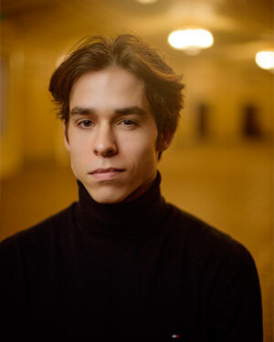 КИРСЕНКО Ернест