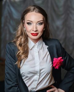 Портрет ПЕТРОВА Ірина